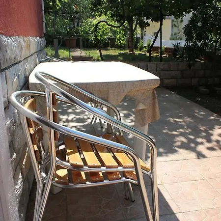 Toni Apartament *
